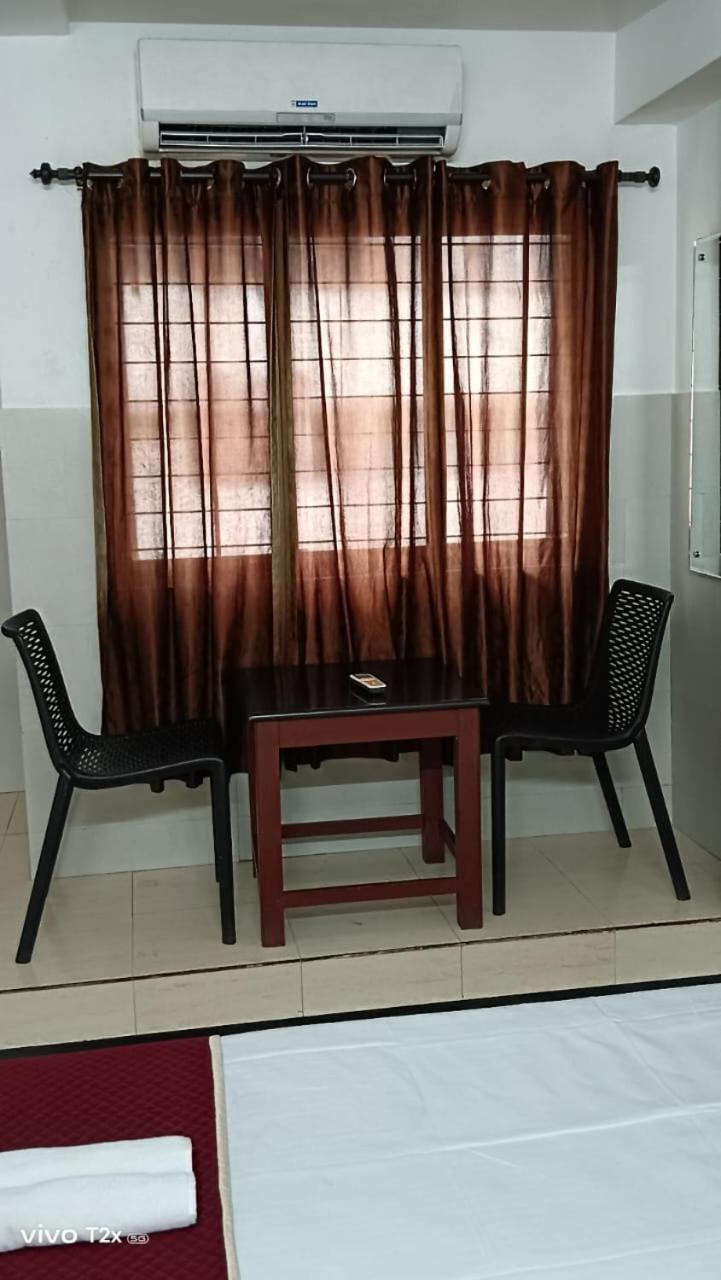 Midtown Residency Hotel Kozhikode Exterior photo